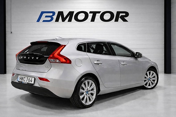 Volvo V40 5 of 12