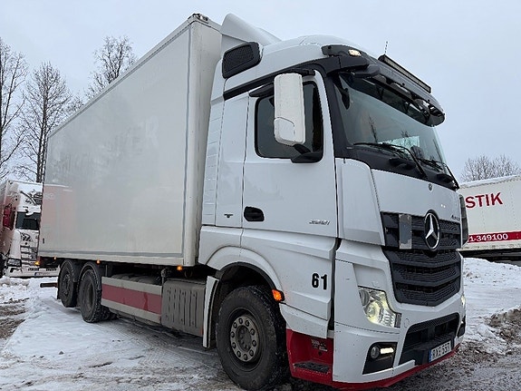 Mercedes-Benz Actros 2551 skåpbil kyl Frys värme
