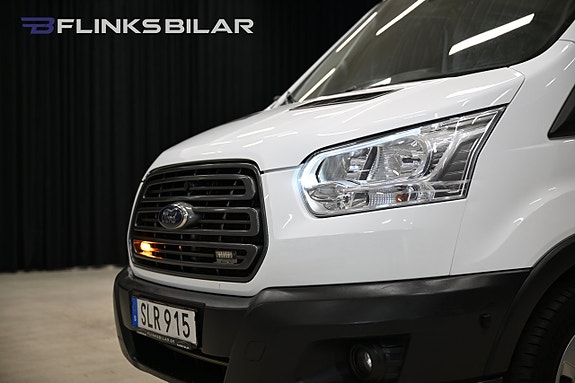 Ford Transit 9 of 30