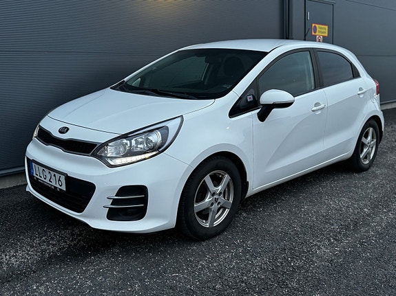 Kia Rio 2 of 5