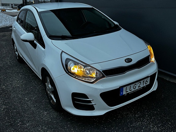 Kia Rio 10 of 25