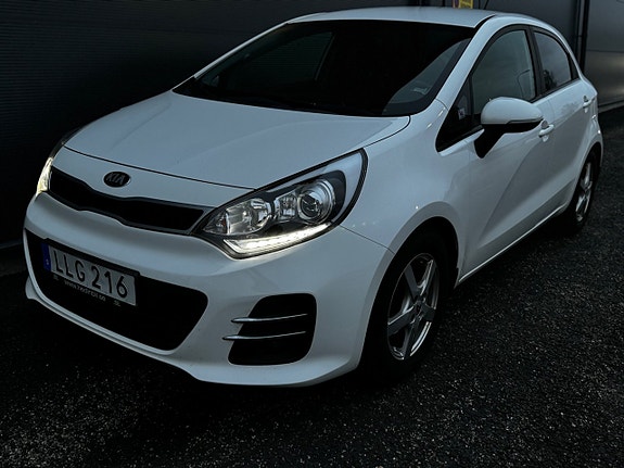 Kia Rio 4 of 5