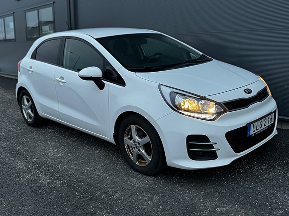 Kia Rio 9 of 25
