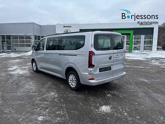 Volkswagen Caravelle 22 of 22