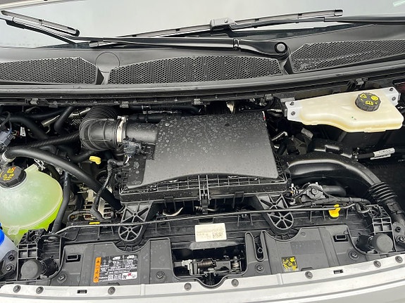 Volkswagen Caravelle 17 of 22