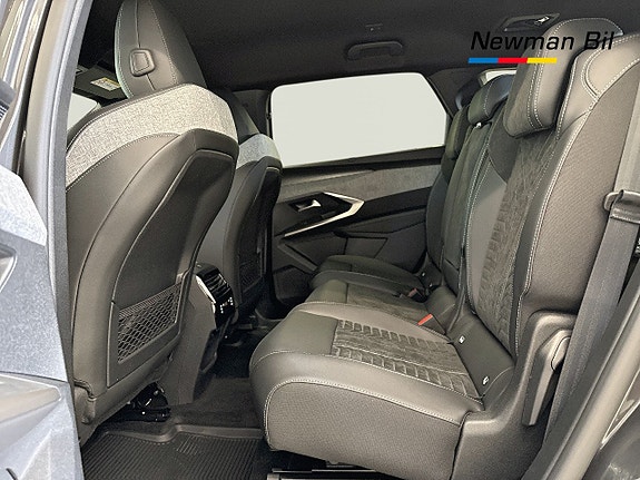 Peugeot e-5008 8 of 13