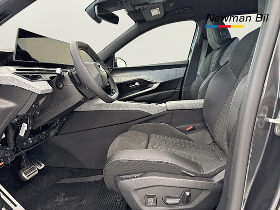 Peugeot e-5008 7 of 13
