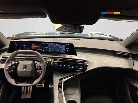 Peugeot e-3008 8 of 13