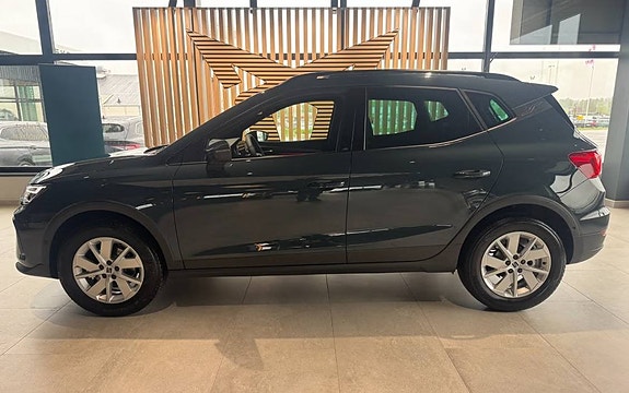Seat Arona 2 of 5
