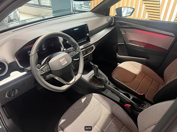 Seat Arona 4 of 5