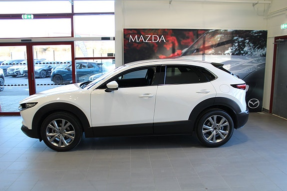 Mazda CX-30 3 of 8