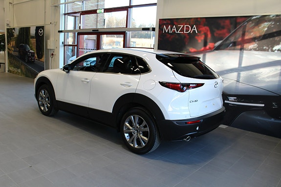 Mazda CX-30 2 of 8