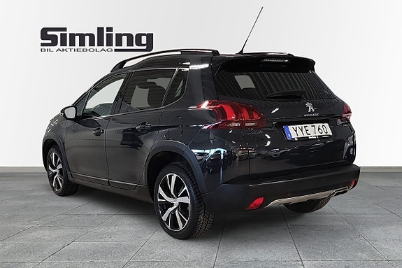 Peugeot 2008 2 of 5