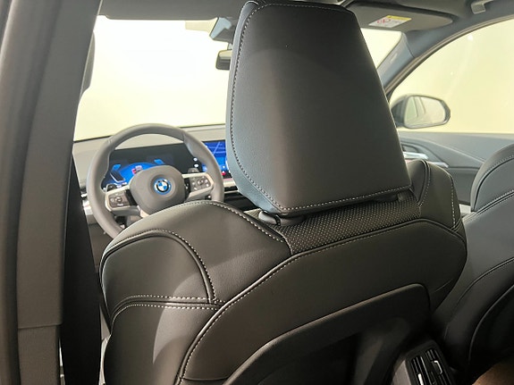 BMW X1 8 of 14