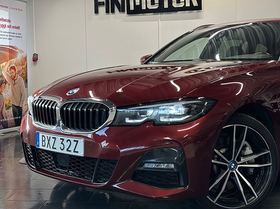 BMW 330e 2 of 27