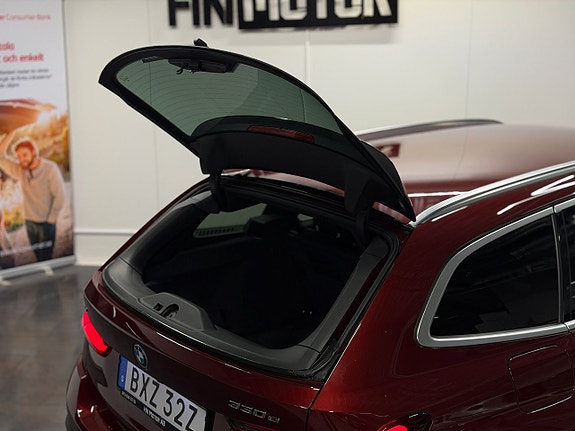BMW 330e 6 of 27
