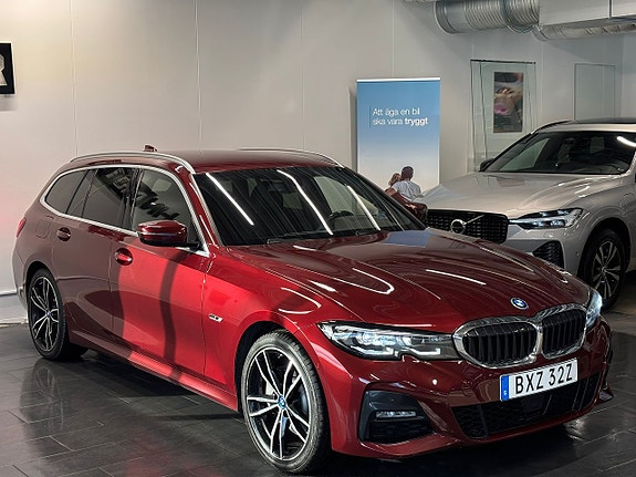 BMW 330e 4 of 27