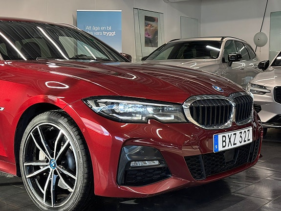 BMW 330e 5 of 27