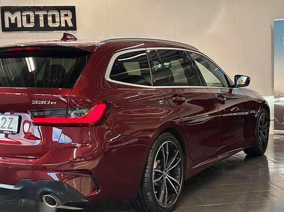 BMW 330e 10 of 27