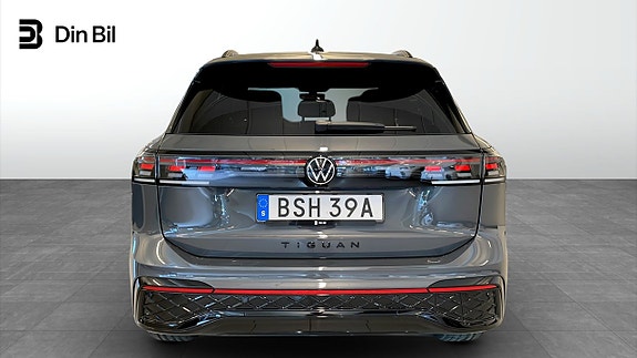 Volkswagen Tiguan 5 of 5