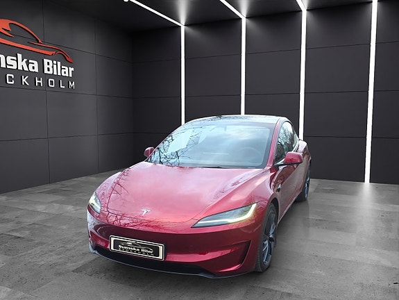 Tesla Model 3 6 of 16