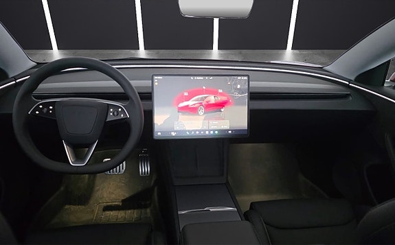 Tesla Model 3 12 of 16