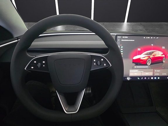 Tesla Model 3 15 of 16