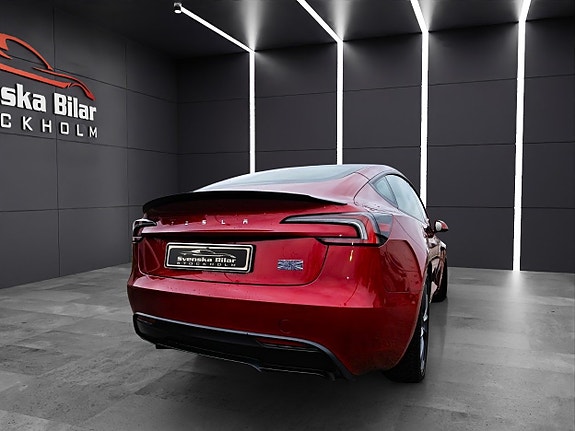 Tesla Model 3 3 of 16