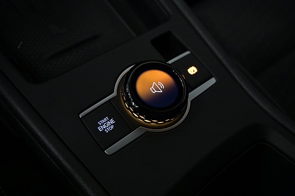 Volkswagen T-Roc 21 of 26