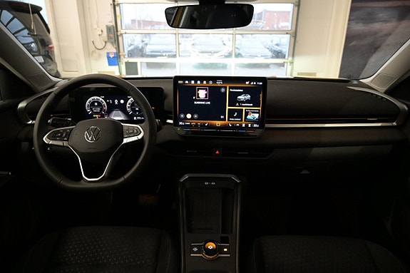 Volkswagen T-Roc 11 of 26