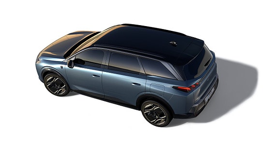 Peugeot e-5008 5 of 5