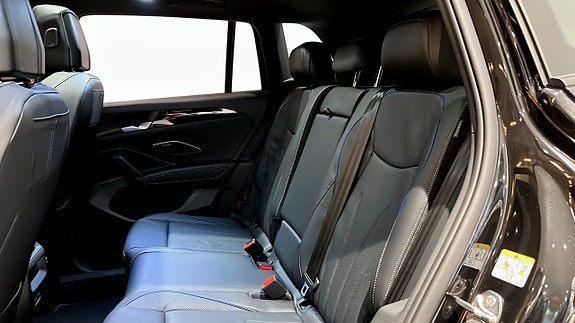 Volkswagen Tiguan 12 of 13