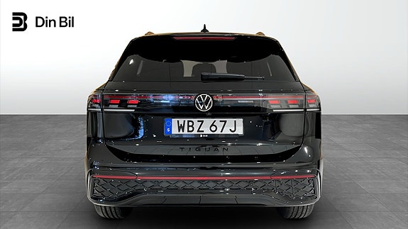 Volkswagen Tiguan 5 of 5