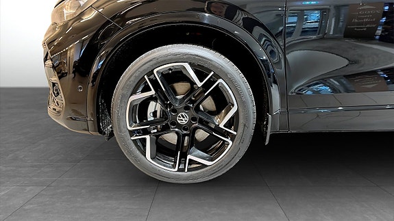 Volkswagen Tiguan 6 of 13