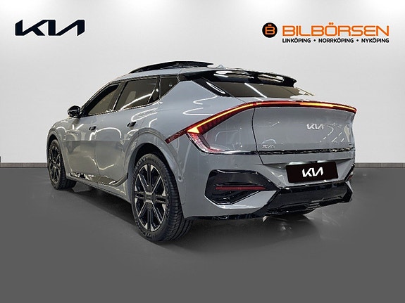 Kia EV6 6 of 17