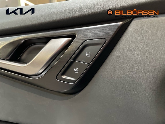 Kia EV6 15 of 17