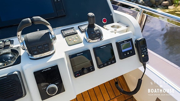 Sealine F430 | 2x Volvo Penta IPS 500 16 of 30