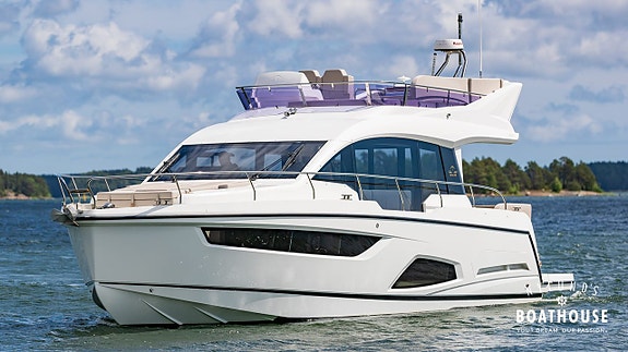Sealine F430 | 2x Volvo Penta IPS 500 23 of 30