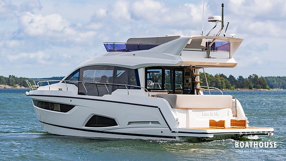 Sealine F430 | 2x Volvo Penta IPS 500 5 of 5