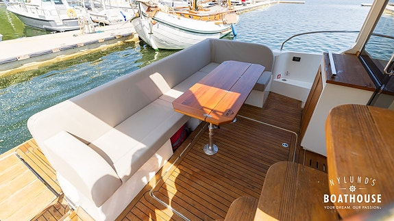 Sealine F430 | 2x Volvo Penta IPS 500 21 of 30