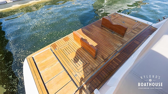 Sealine F430 | 2x Volvo Penta IPS 500 22 of 30