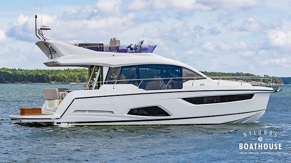 Sealine F430 | 2x Volvo Penta IPS 500 12 of 30