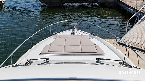 Sealine F430 | 2x Volvo Penta IPS 500 19 of 30