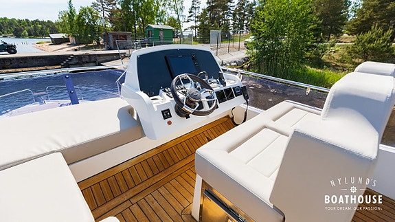 Sealine F430 | 2x Volvo Penta IPS 500 14 of 30