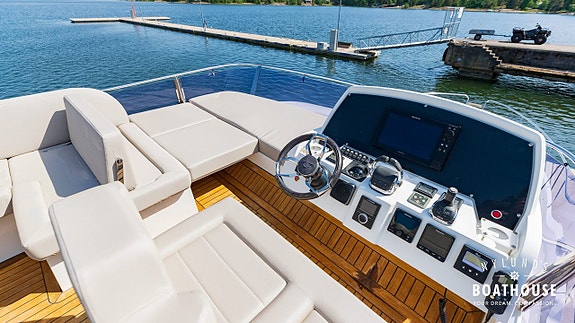 Sealine F430 | 2x Volvo Penta IPS 500 26 of 30