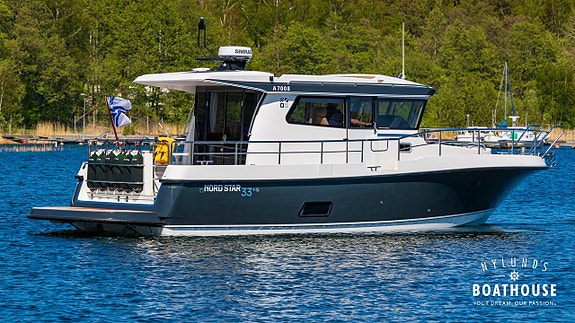 Nord Star 33+ | 2x Yanmar 8LV-370 (2x 370 hp, diesel) 5 of 5