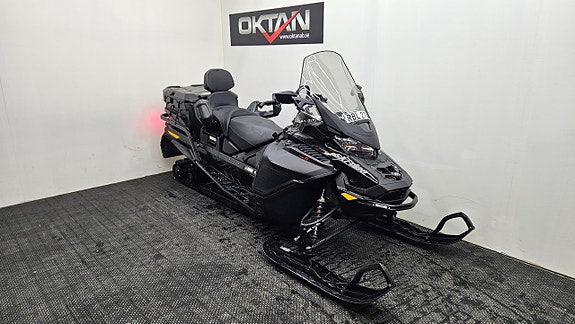 Ski-Doo Expedition SE 900 ACE Turbo R