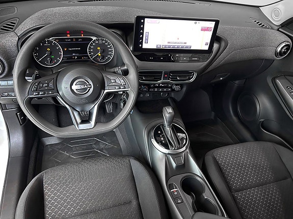 Nissan Juke 9 of 16