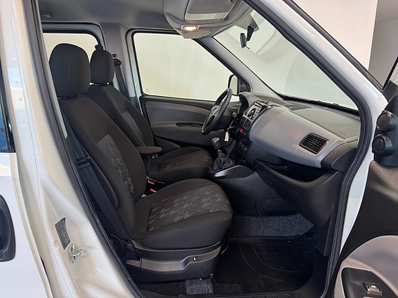 Opel Combo 7 of 10