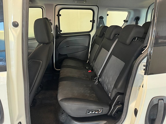 Opel Combo 6 of 10